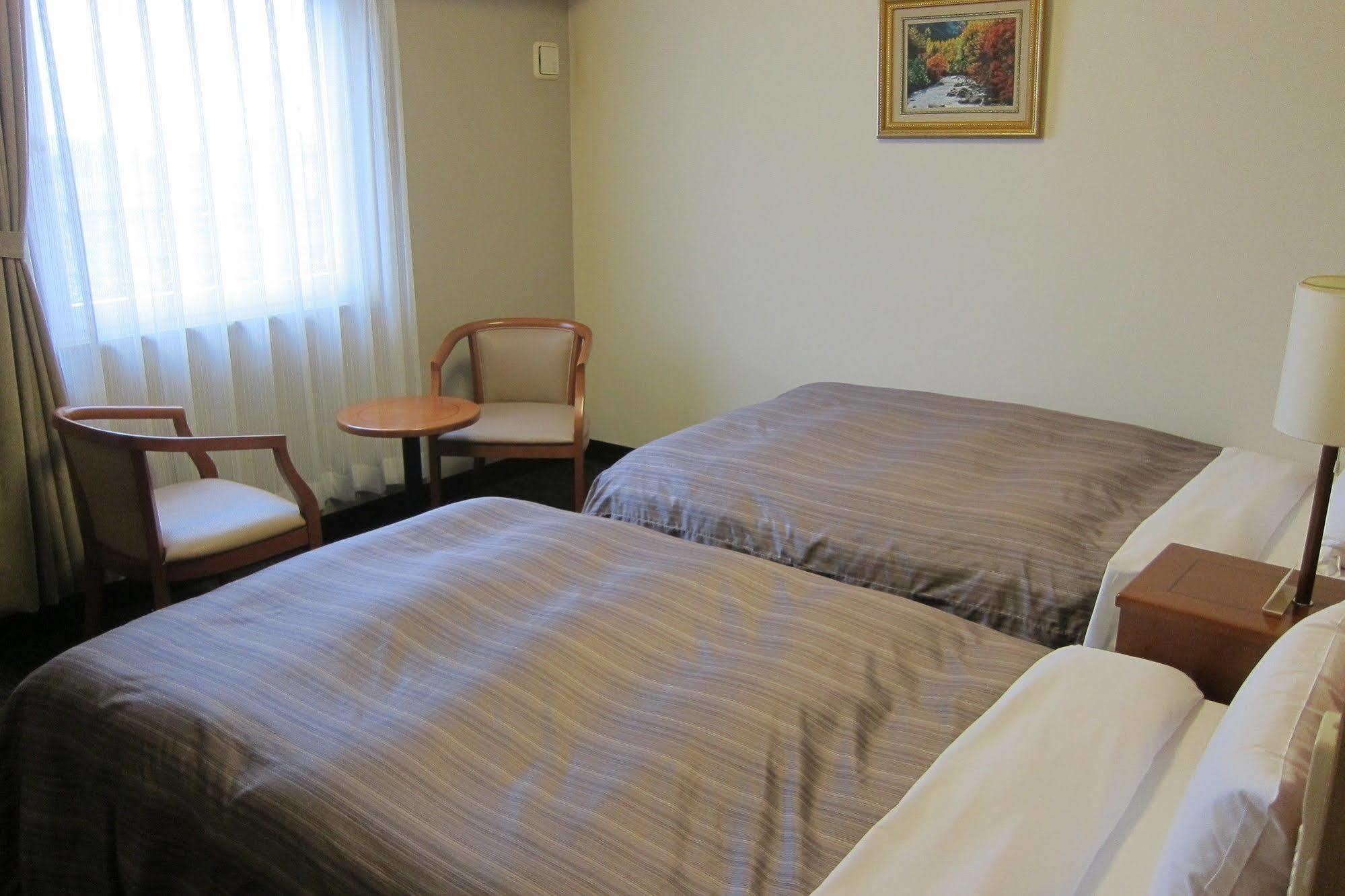 Hotel Route-Inn Tosu Ekimae Екстериор снимка